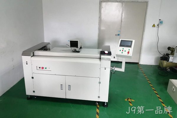 信阳优质薄膜开关打孔机供应商