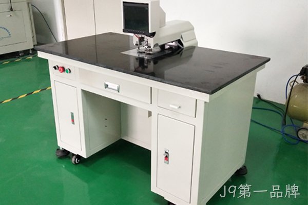 无锡专业定位冲孔机供应商